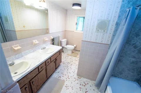 2675 Alan Dr, Willoughby Hills, OH 44092 photo 32