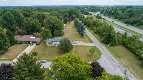 2675 Alan Dr, Willoughby Hills, OH 44092 photo 8