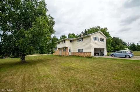 2675 Alan Dr, Willoughby Hills, OH 44092 photo 3