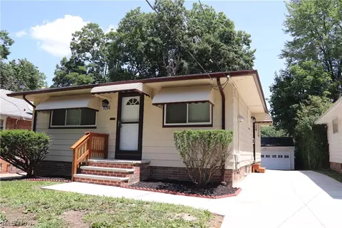 5205 Milo Ave, Maple Heights, OH 44137