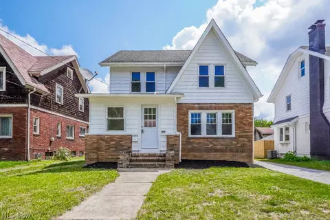751 Mercer Ave, Akron, OH 44320
