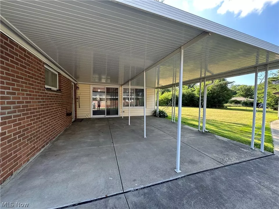 Exterior - 1447 Roseland Dr, Macedonia, OH 44056 photo 9 of 9