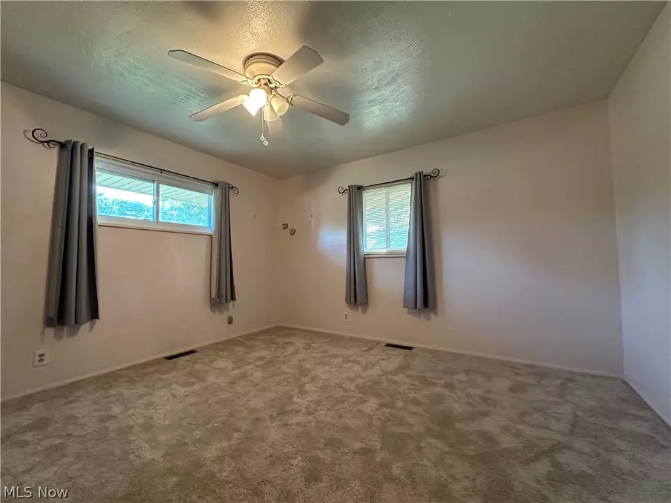 Bedroom - 1447 Roseland Dr, Macedonia, OH 44056 photo 3 of 10