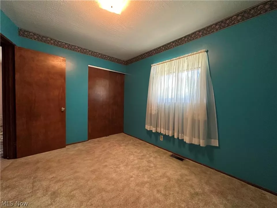 Bedroom - 1447 Roseland Dr, Macedonia, OH 44056 photo 10 of 10