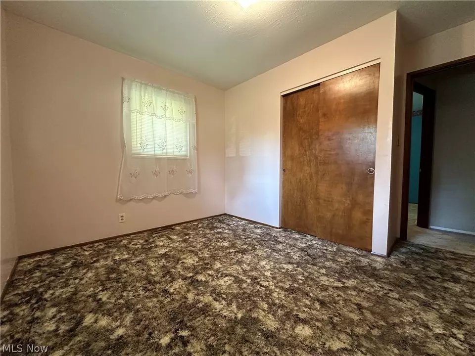 Bedroom - 1447 Roseland Dr, Macedonia, OH 44056 photo 7 of 10