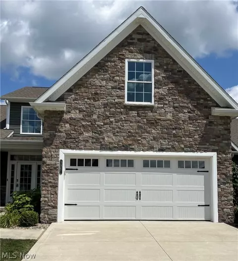 5961 Hawks Nest Cir NW #10B, Canton, OH 44708