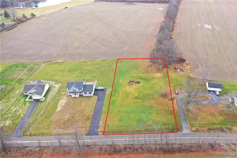 1145 SE River Rd, Lake Milton, OH 44429