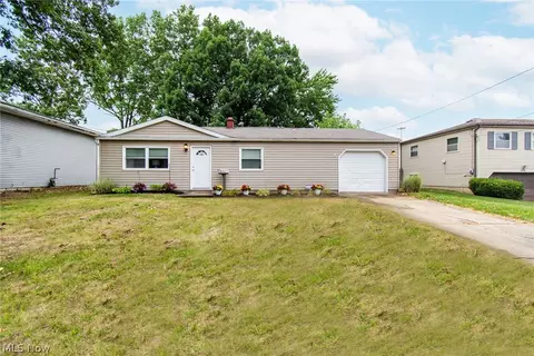 4622 Burkey Rd, Austintown, OH 44515