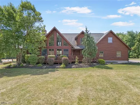 8269 Eberhart Rd NE, Dover, OH 44622