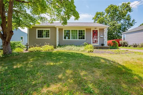 2509 Schuler St NW, Massillon, OH 44647