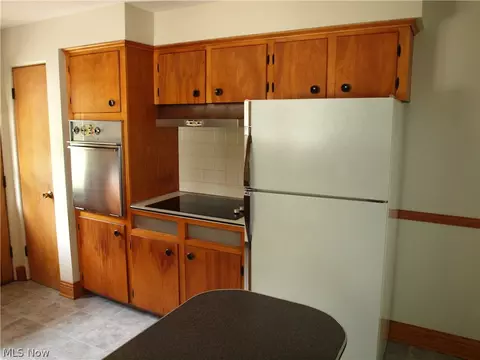 324 Perry Dr NW, Canton, OH 44708 photo 6