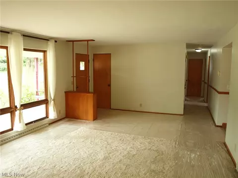 324 Perry Dr NW, Canton, OH 44708 photo 10
