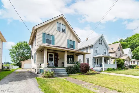 284 Sexton St, Struthers, OH 44471 photo 3