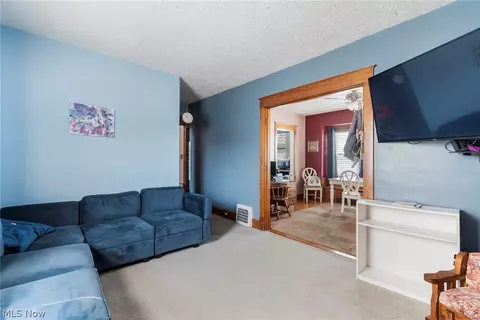 284 Sexton St, Struthers, OH 44471 photo 6