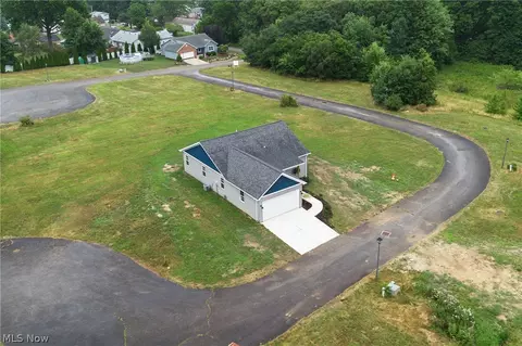 12 Gustav Cir, Struthers, OH 44471 photo 5
