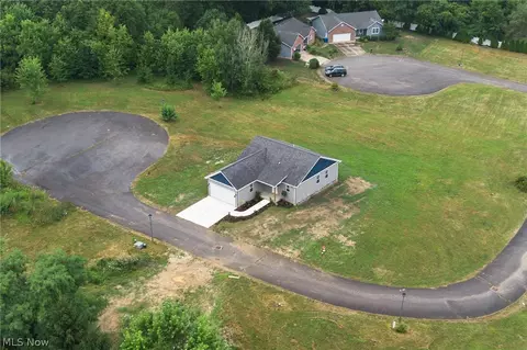 12 Gustav Cir, Struthers, OH 44471 photo 8