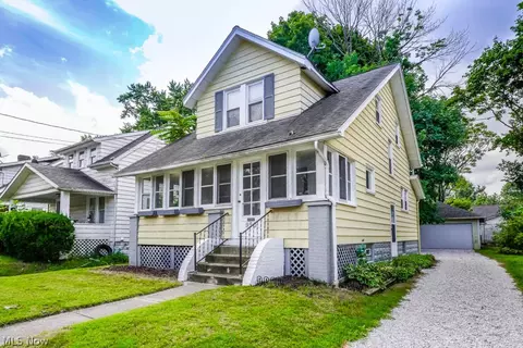 950 Hunt St, Akron, OH 44306