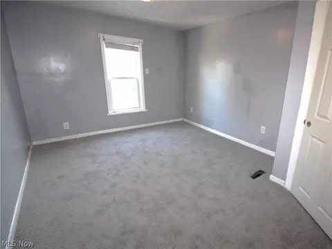 514 E 32nd St, Lorain, OH 44055 photo 17