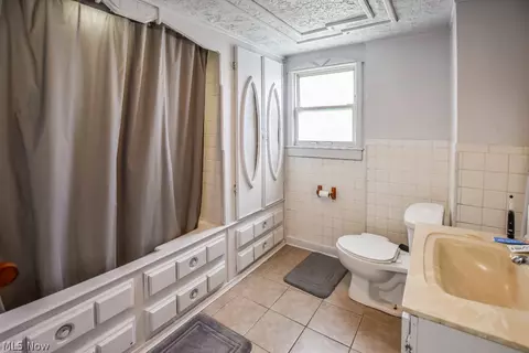 462 Ardella Ave, Akron, OH 44306 photo 12