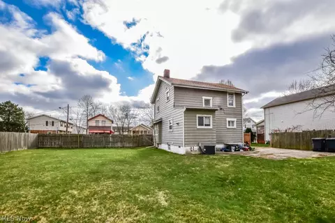 462 Ardella Ave, Akron, OH 44306 photo 16