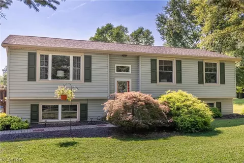 11792 Abbott Rd, Hiram, OH 44234