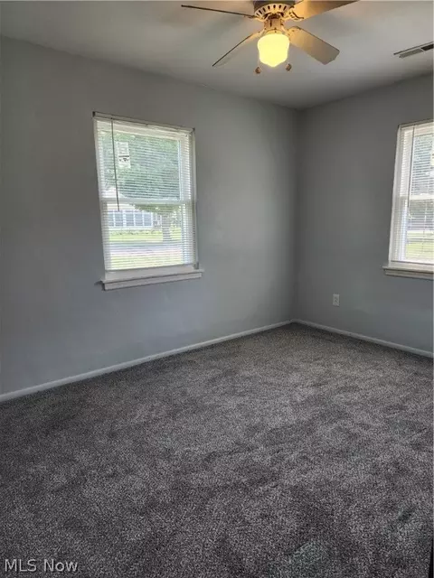 Bedroom - 138 Seneca Ave, Elyria, OH 44035 photo 3 of 4