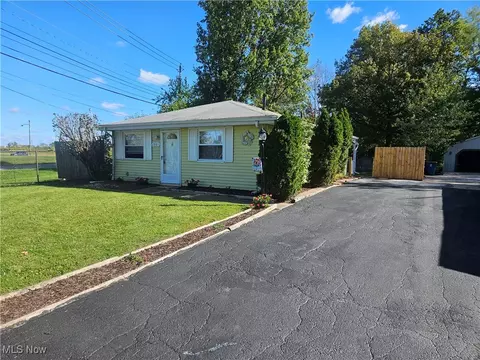 2801 Brenner Dr, Lorain, OH 44053