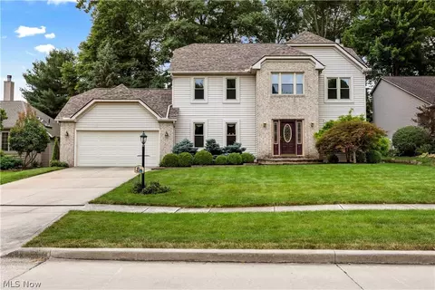 19985 Abigail Ln, Strongsville, OH 44149