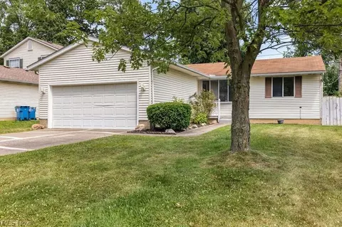5515 S Nantucket Dr, Lorain, OH 44053