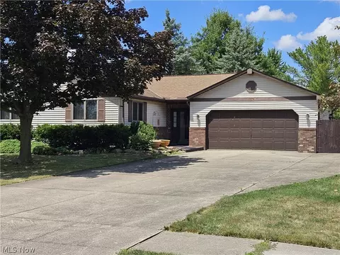 167 Loperwood Ln, Lagrange, OH 44050
