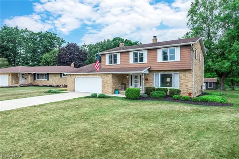 7291 Barton Hill Dr, Parma, OH 44129