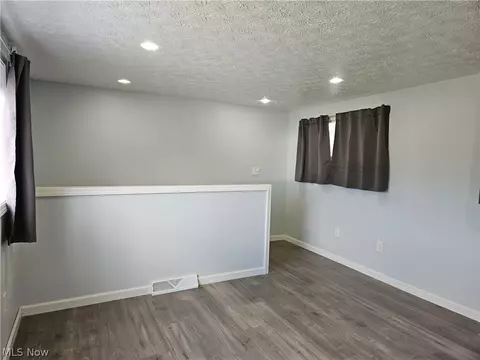 2365 Eschtruth St, Elyria, OH 44035 photo 19