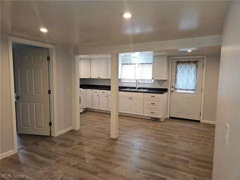 2365 Eschtruth St, Elyria, OH 44035 photo 7
