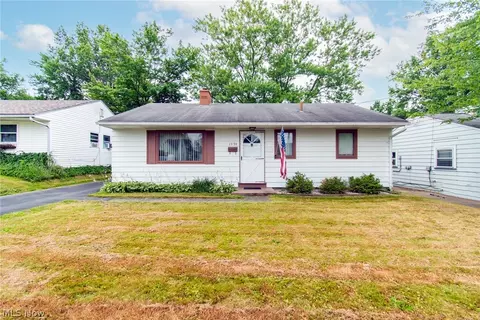 1539 Thalia Ave, Youngstown, OH 44514
