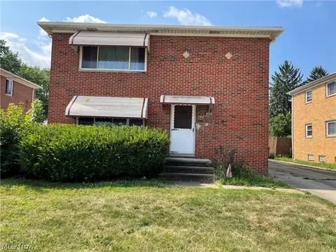 2907 Snow Rd, Parma, OH 44134