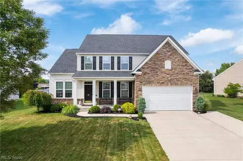 3201 Cloverhurst St NE, Canton, OH 44721