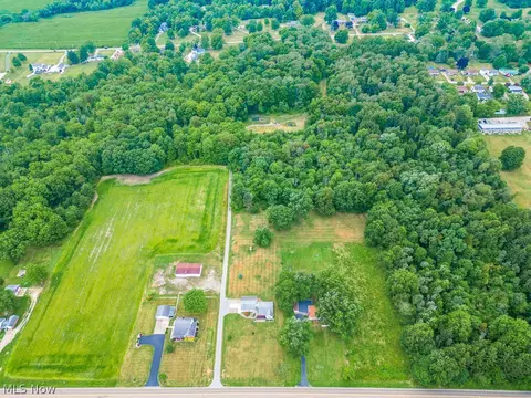 1280 S 12th St, Sebring, OH 44672