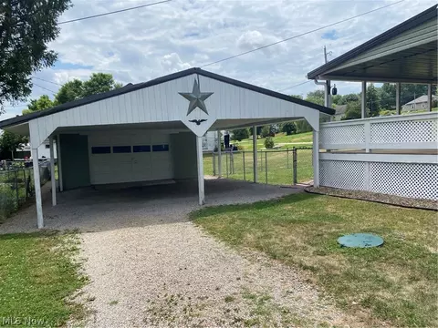 Exterior - 426 Fourth St, Philo, OH 43771 photo 2 of 3