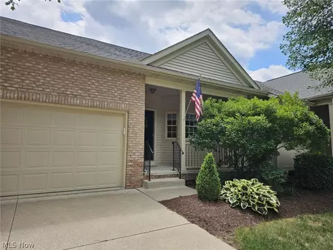 2630 Cardington Grn #26A, Uniontown, OH 44685