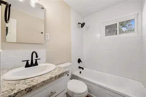 Bath - 500 Willow Park Rd, Elyria, OH 44035 photo 1 of 1