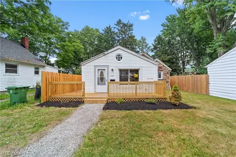 1221 E 340th St, Eastlake, OH 44095