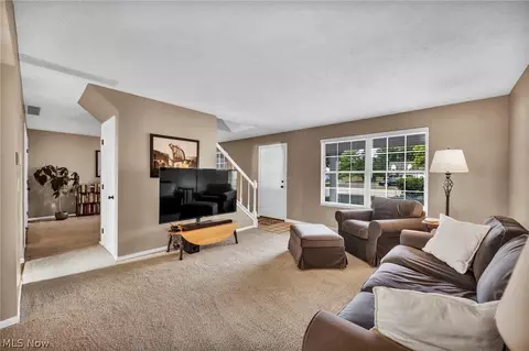 9820 Stratton Ct, Mentor, OH 44060 photo 8