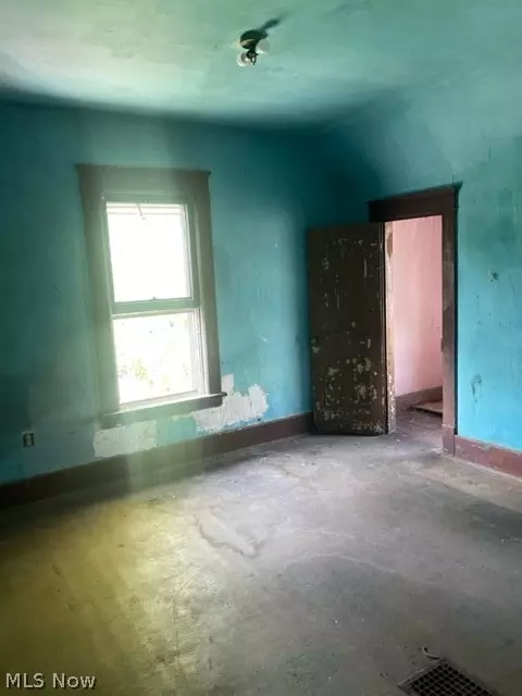 1663 E 33rd St, Lorain, OH 44055 photo 16