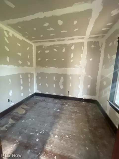 1663 E 33rd St, Lorain, OH 44055 photo 6