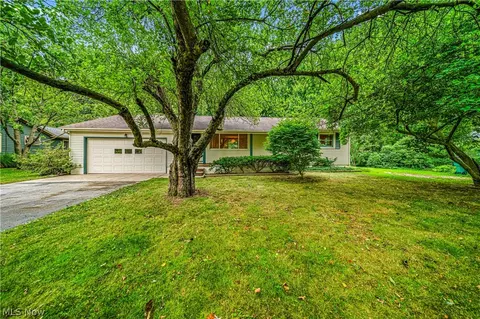 5699 Shandle Blvd, Mentor, OH 44060