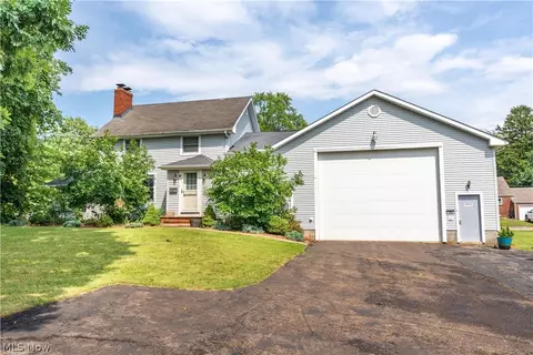 356 27th St SE, Massillon, OH 44646