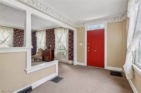 1123 Walnut Blvd, Ashtabula, OH 44004 photo 5