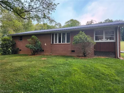 45881 Hart Rd, Belmont, OH 43718