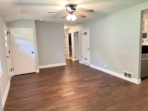 42245 Griswold, Elyria, OH 44035 photo 4