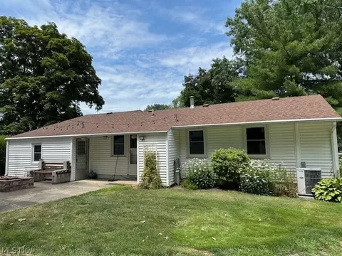 42245 Griswold, Elyria, OH 44035 photo 2